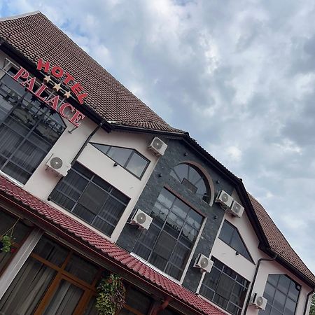 Hotel Palace Targu Jiu Exterior photo