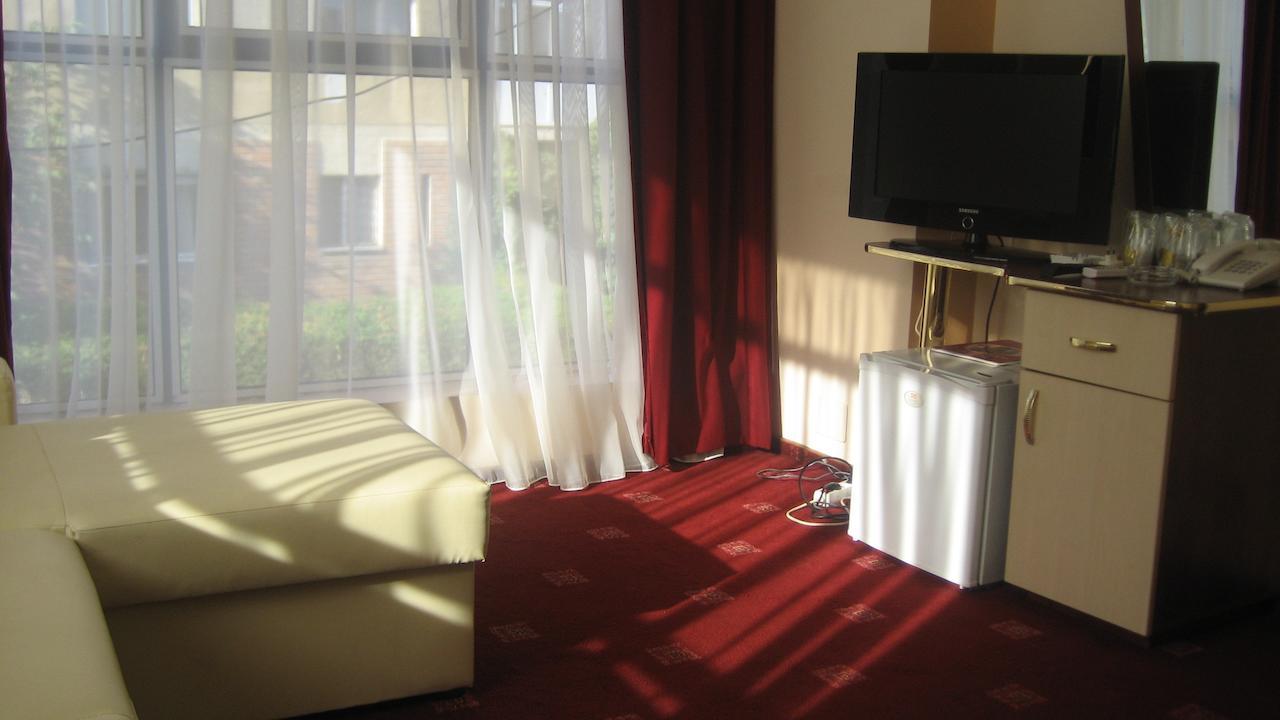 Hotel Palace Targu Jiu Room photo